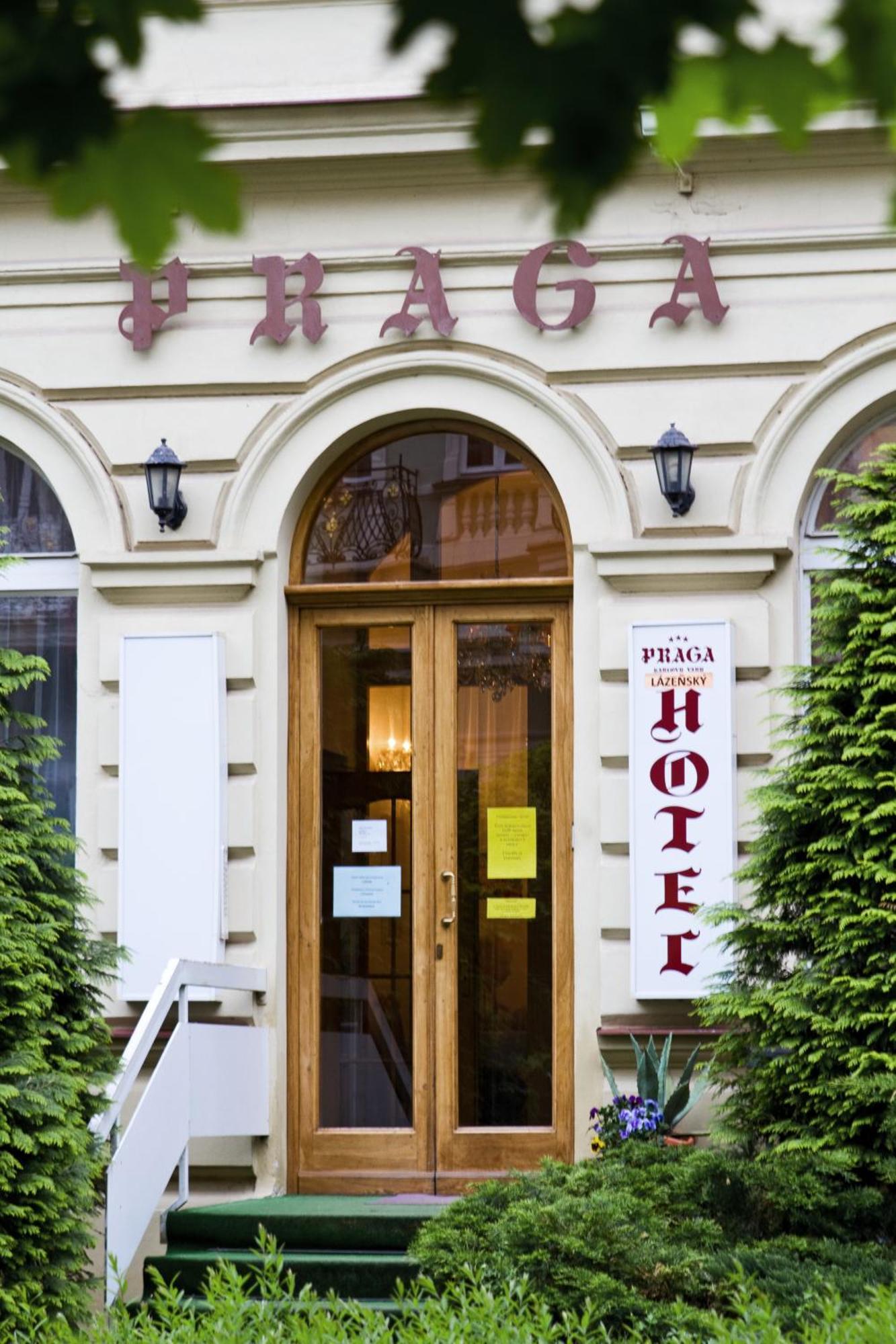 Praga Отель *